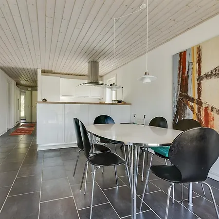 Three-bedroom Holiday In Hébergement de vacances Hals